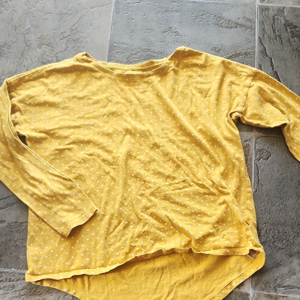 Girls Old Navy Long Sleeve T, Hi Low Size Large (10/12)